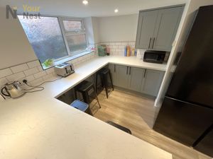 Photo 27- click for photo gallery